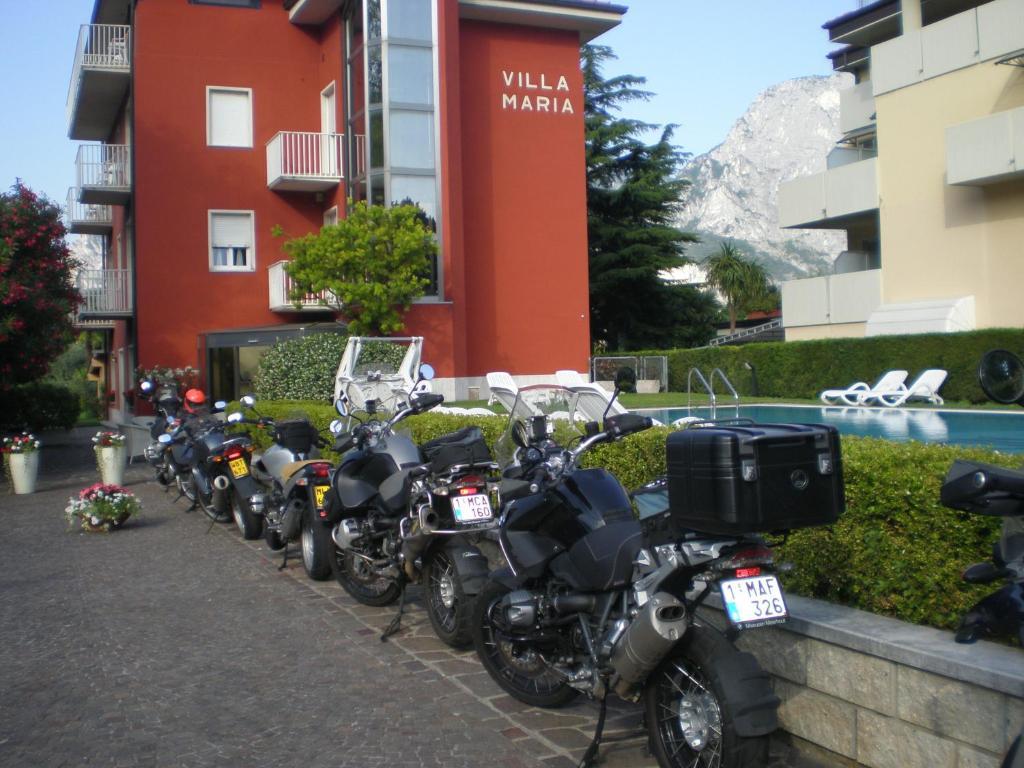 Bike & Wind Hotel Villa Maria Torbole Sul Garda Exteriör bild